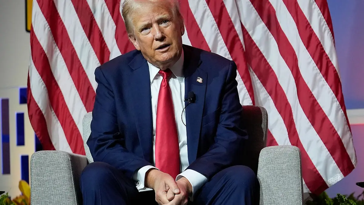 Der republikanische US-Präsidentschaftskandidat Donald Trump hat seinen Vize J.D. Vance halbherzig gegen Kritik verteidigt und dessen Bedeutung im Wahlkampf heruntergespielt.