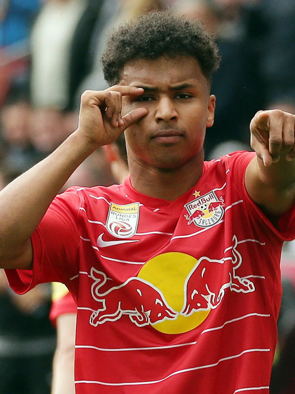 ARCHIV - 24.04.2022, Österreich, Salzburg: Fußball: Österreich, RB Salzburg - Austria, Meisterschaftsrunde, 6. Spieltag: Karim David Adeyemi von RB Salzburg nach dem Treffer zum 2:0. (zu dpa «BVB holt Adeyemi aus Salzburg - Fünfjahresvertrag für Nationalstürmer») Foto: Krugfoto/APA/dpa +++ dpa-Bildfunk +++
