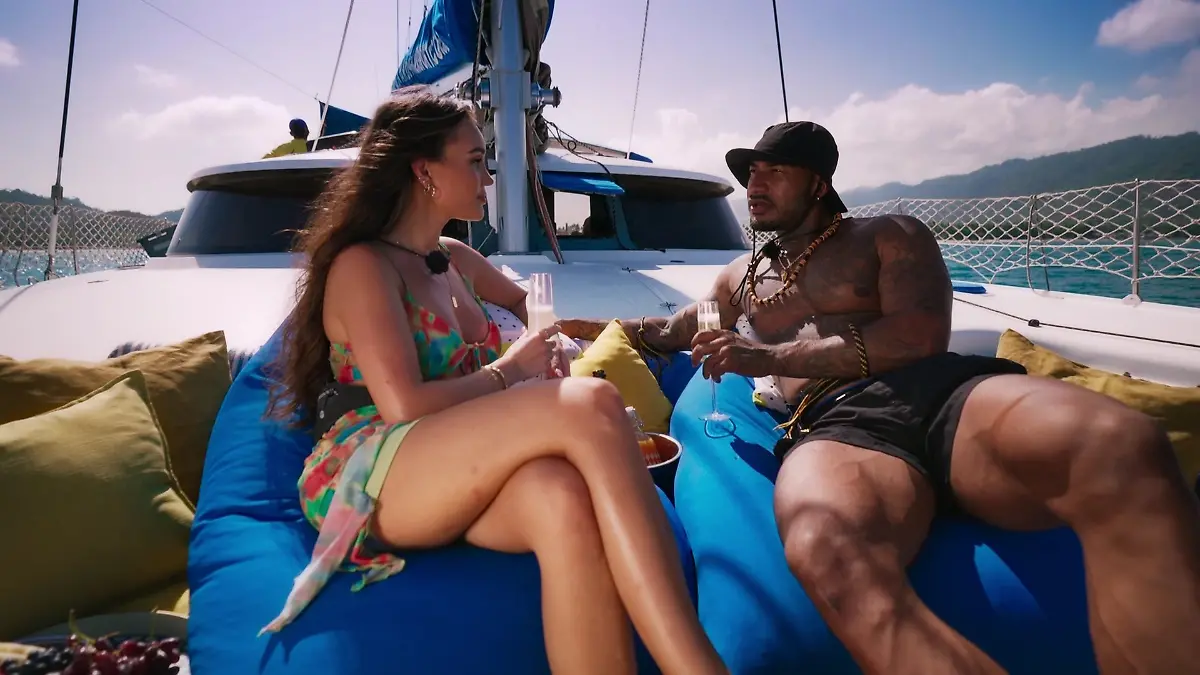 Dana und Lukas auf einem Date bei AYTO.