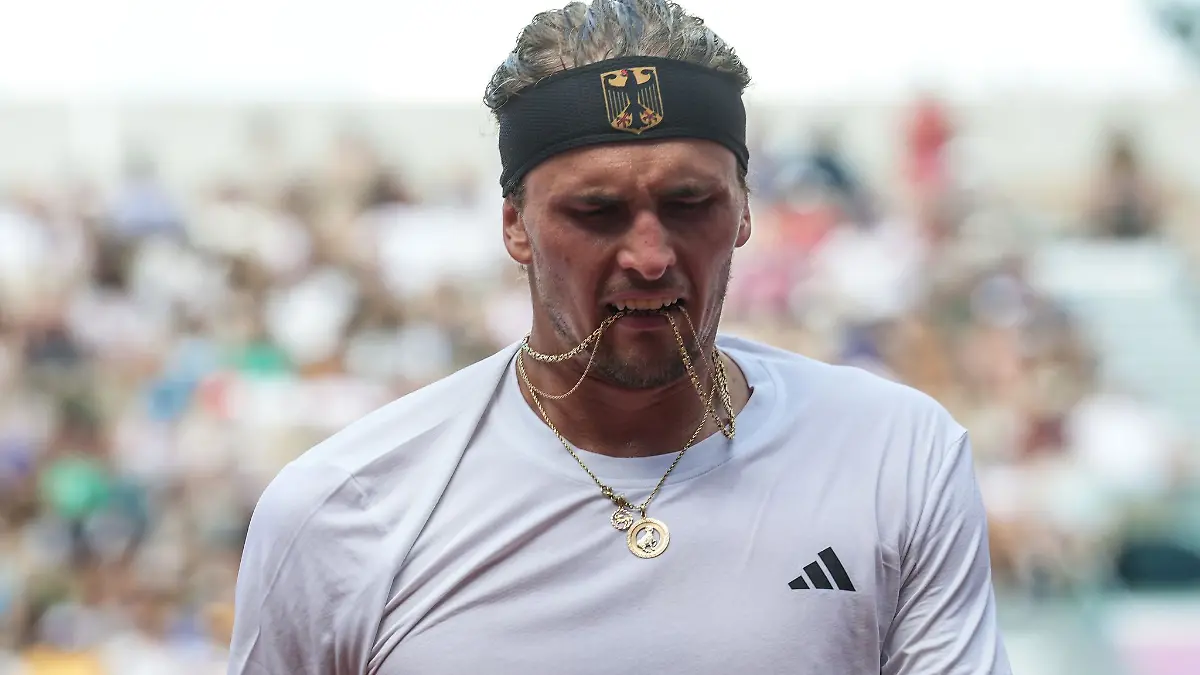 Alexander Zverev schien die Hitze von Paris zu schaffen zu machen.