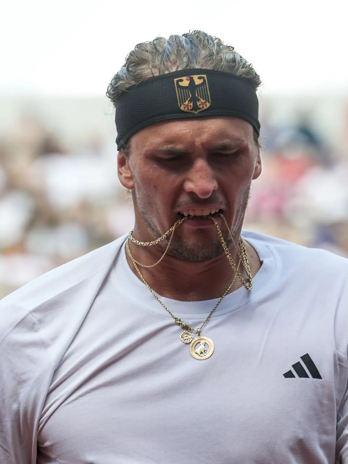 Bild zu: "Alexander Zverev blafft ZDF-Reporterin an"