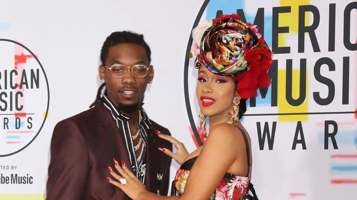 Cardi B erwartet drittes Kind und reicht Scheidung ein