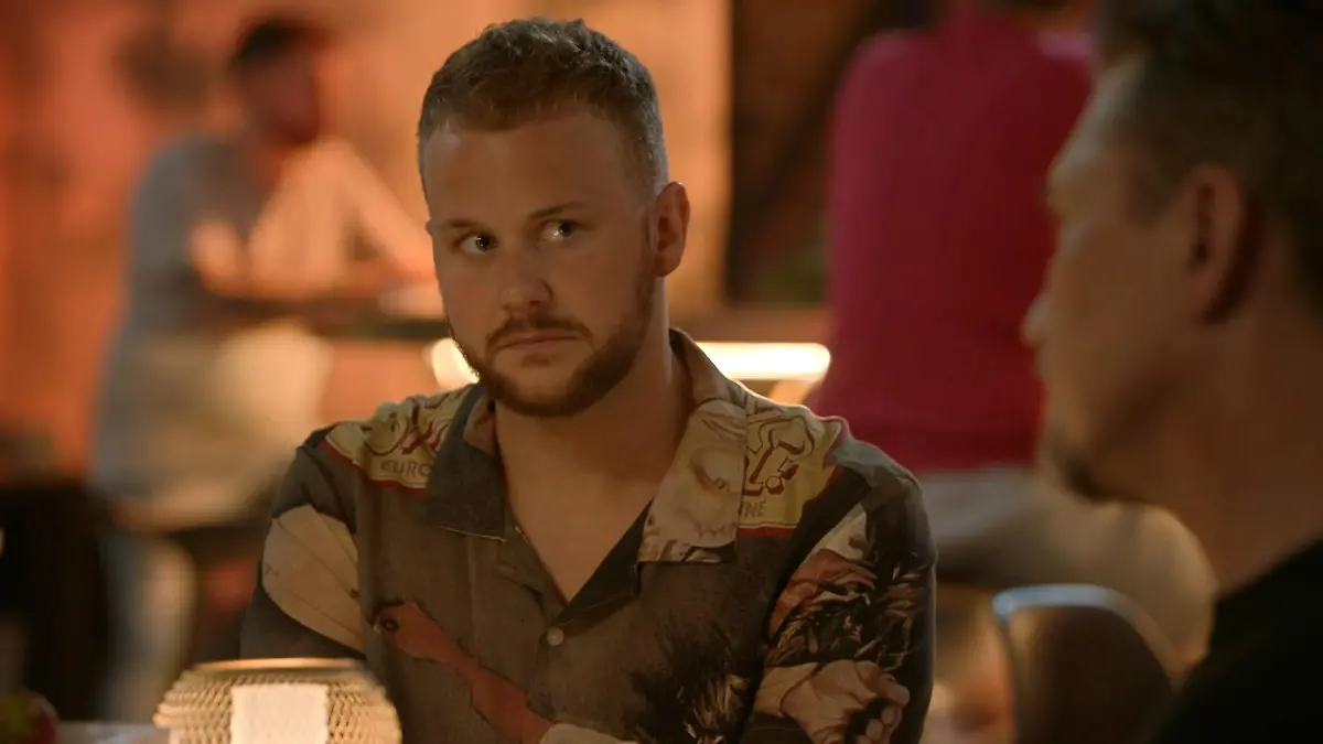 Jonas und sein Vater Lars wollen sich kennenlernen GZSZ-Folge 8081 vom 5. August 2024 auf RTL+ 