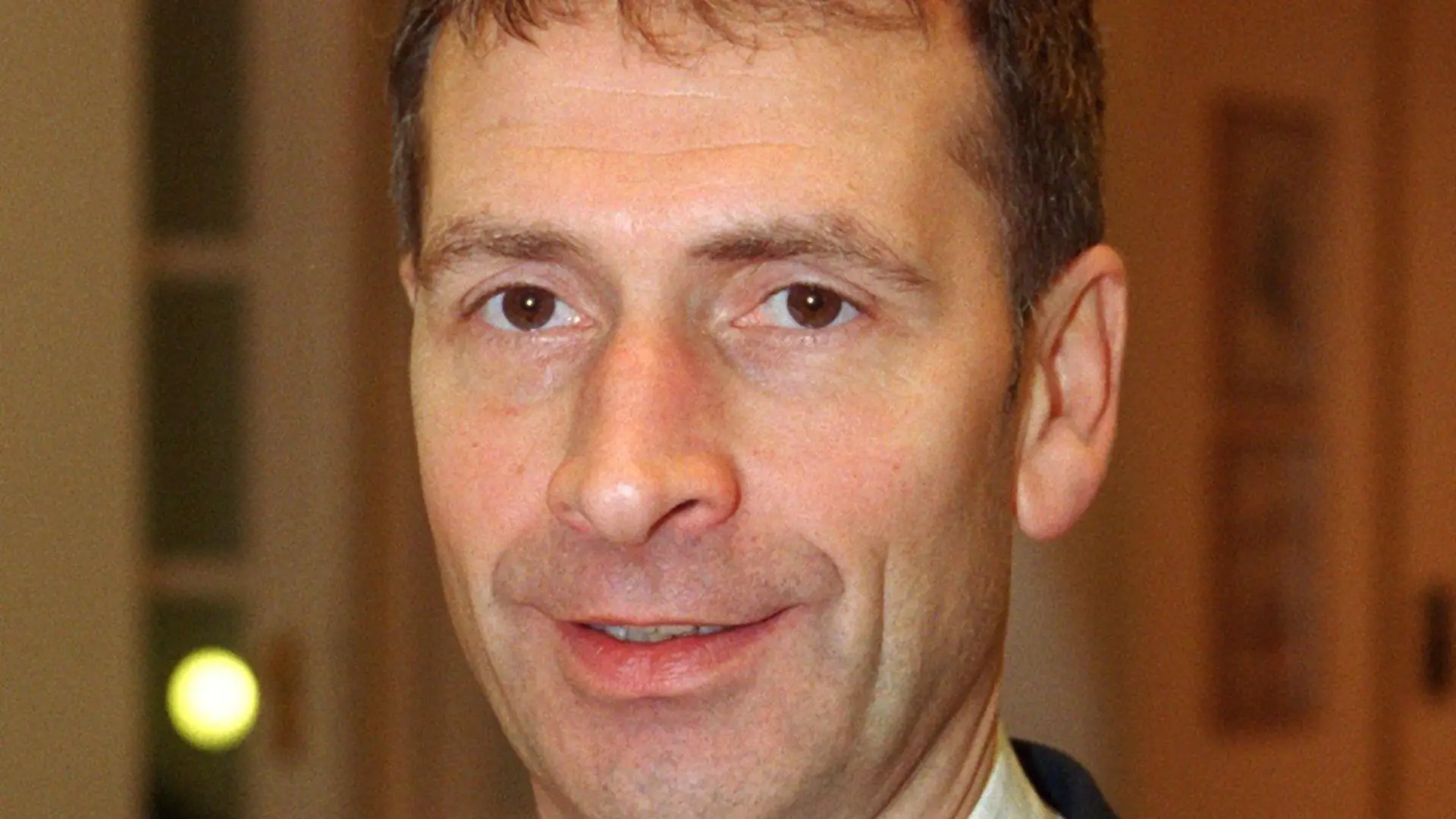 Florettfechter Matthias Behr, aufgenommen am 02.02.2001 bei der Auszeichnung mit dem Silbernen Lorbeerblatt. In Königswinter werden Medaillengewinner der Olympischen Sommerspiele und der Paralympics 2000 geehrt.