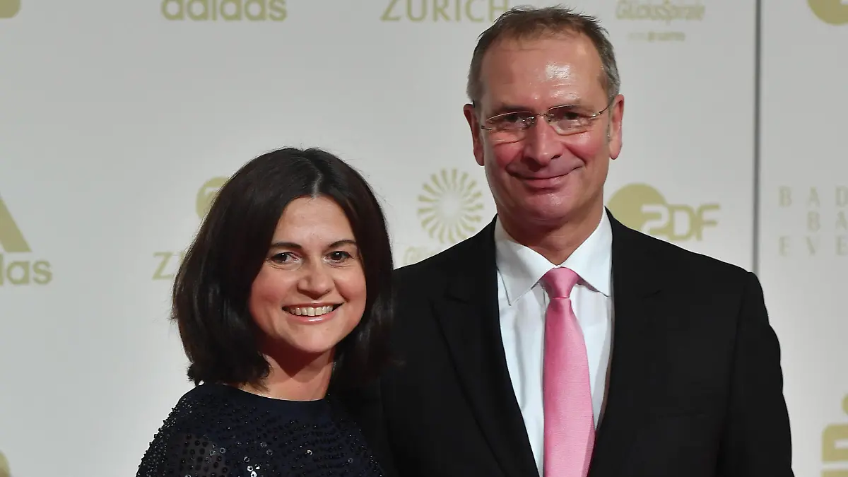 Matthias BEHR mi Ehefrau Zita FUNKENHAUSER, privat,zivil, Red Carpet,Roter Teppich, Proklamation ,Gala Sportler des Jahres 2017 am 17.12.2017 im Kurhaus Baden Baden.