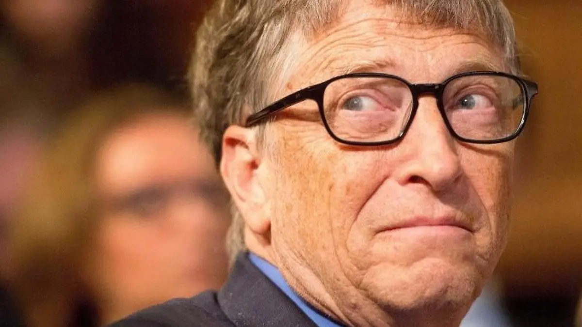 Steht im Streit zwischen Apple und der US-Regierung auf der Seite des FBI: Microsoft-Gründer Bill Gates. Foto: Evert Elzinga/Archiv