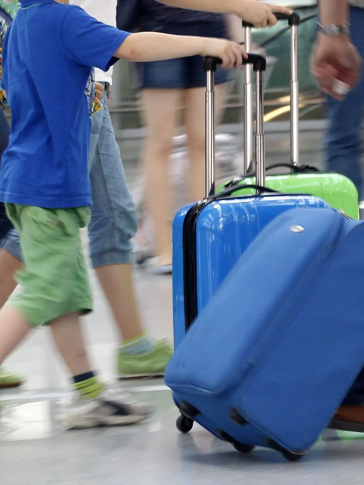 Bild zu: "Das Geld fehlt! So viele Menschen können sich keine Woche Urlaub leisten"