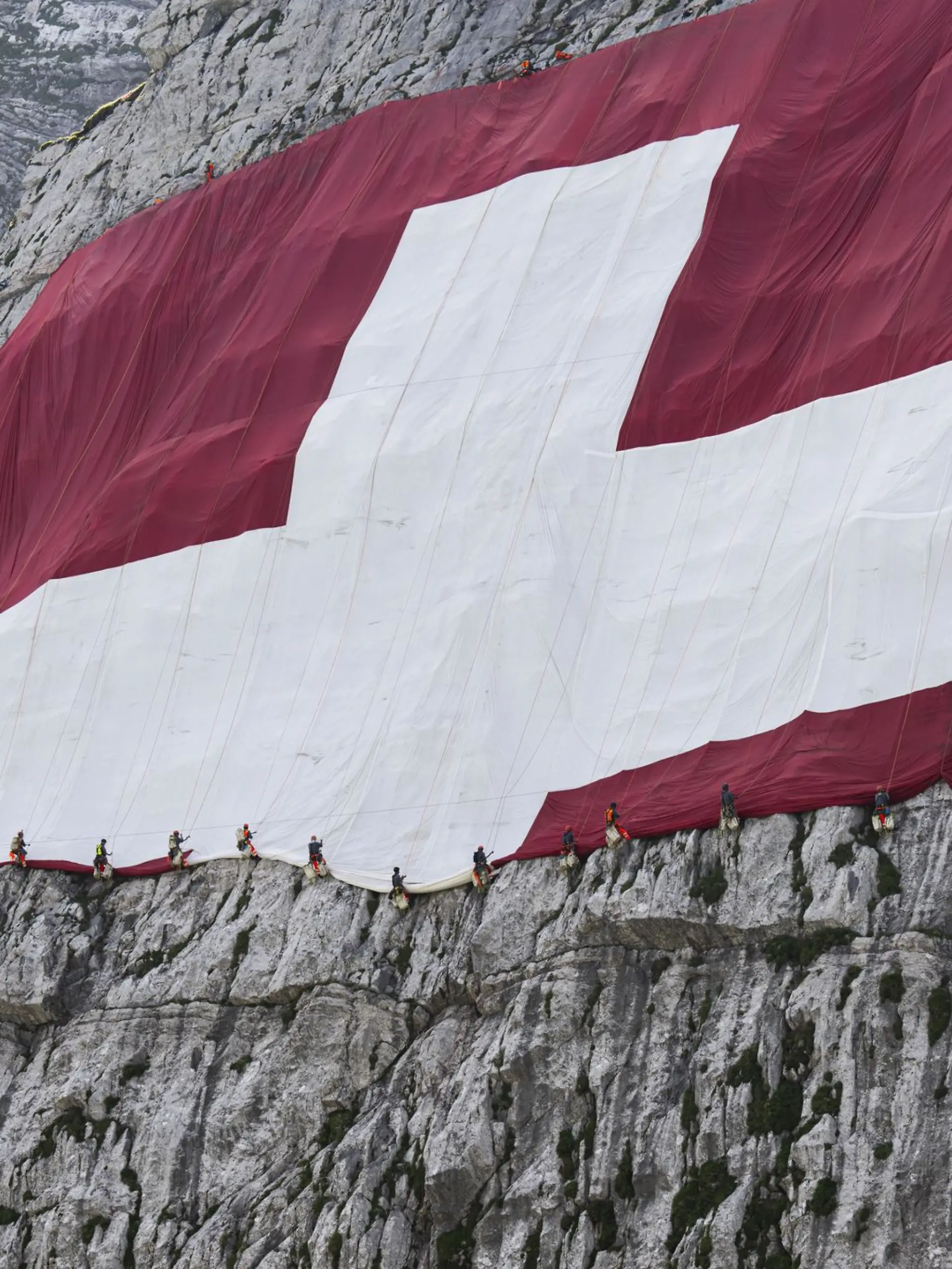 Bild zu: "Wanderer stürzt am Schweizer Säntis in den Tod"