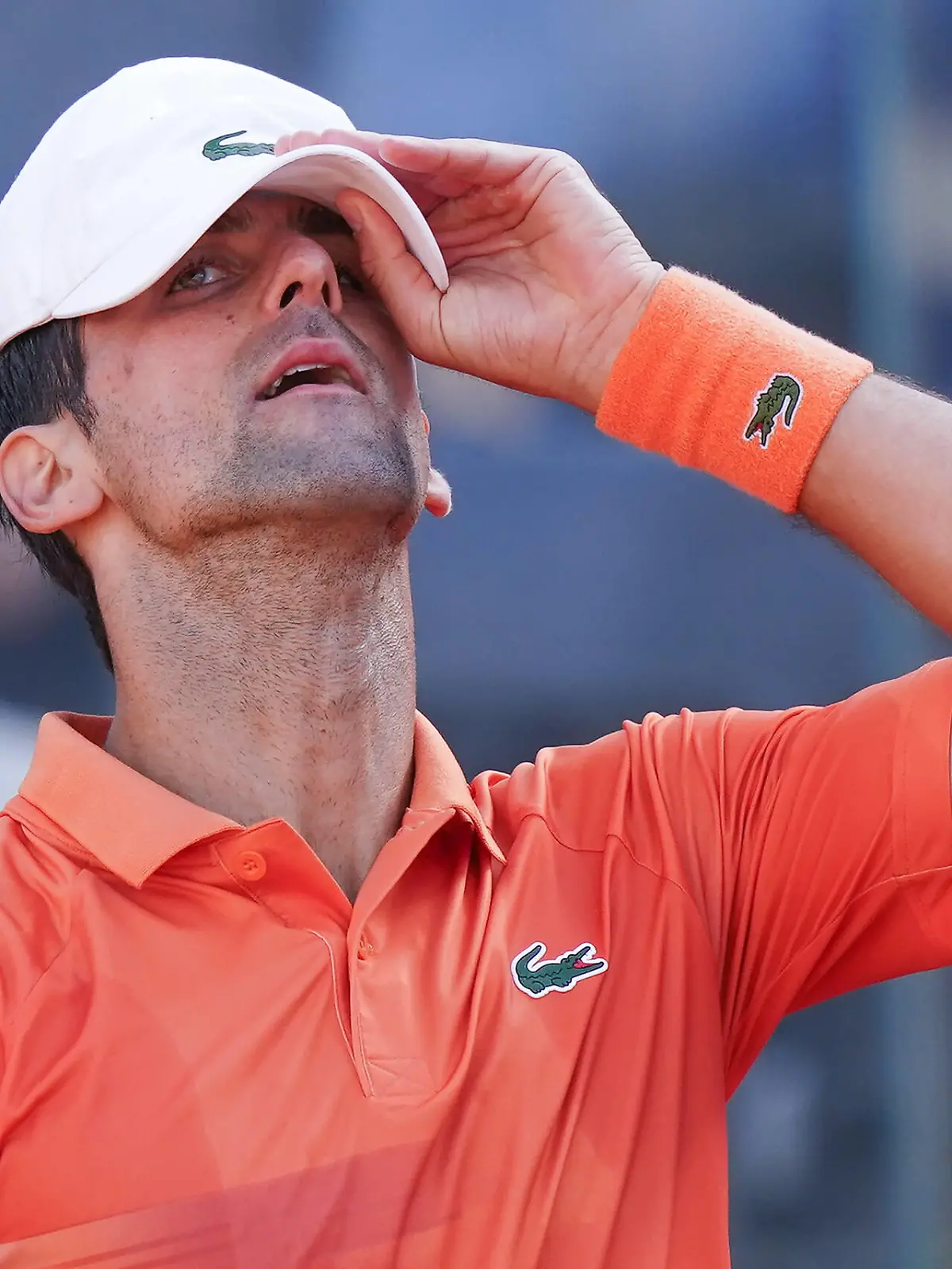  Novak Djokovic looks dejected during the Internazionali BNL D Italia match between Novak Djokovic and Aslan Karatsev on 10 May 2022 at Foro Italico, Rome. Photo by Giuseppe Maffia. Rome Foro Italico Rome Italy Copyright: xGiuseppexMaffiax SP24-325-008