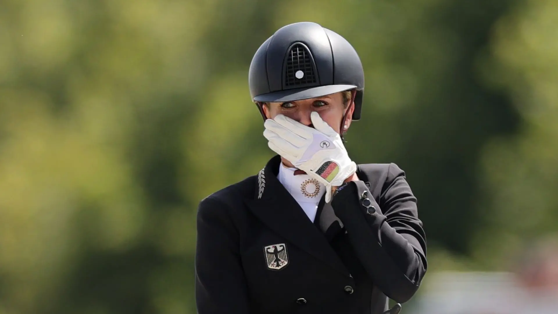 Jessica von Bredow-Werndl gewinnt Gold.