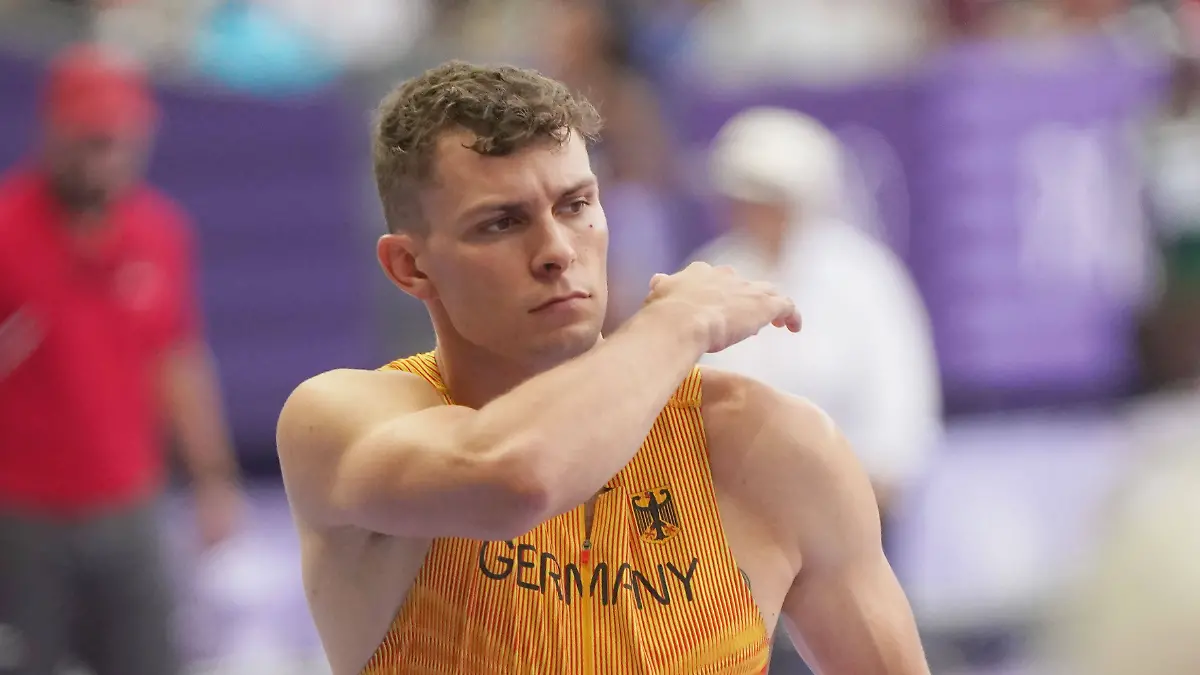 Jean Paul Bredau spricht nach dem Staffel-Zoff