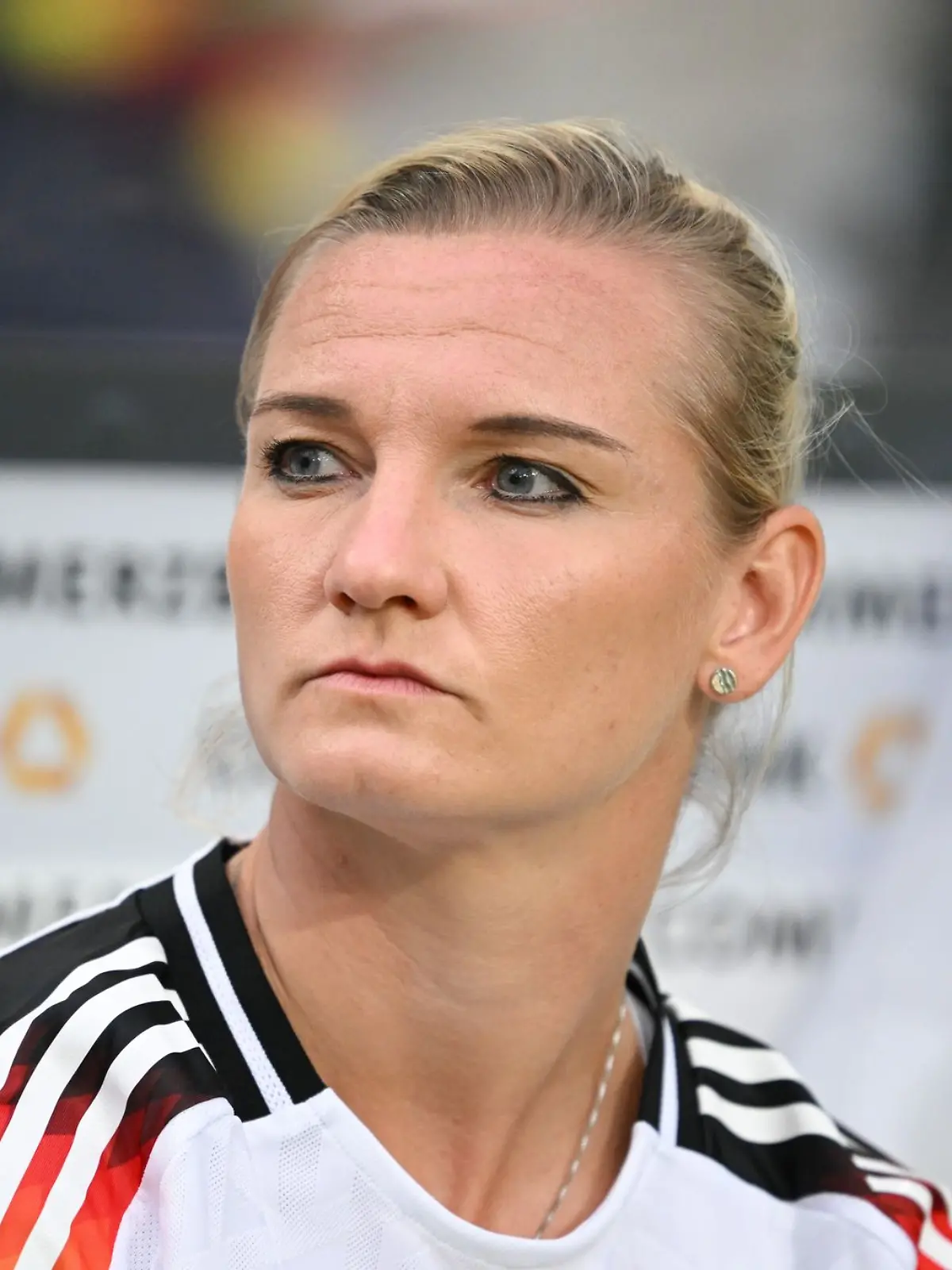 Bild zu: "Kapitänin Popp beendet ihre DFB-Karriere"