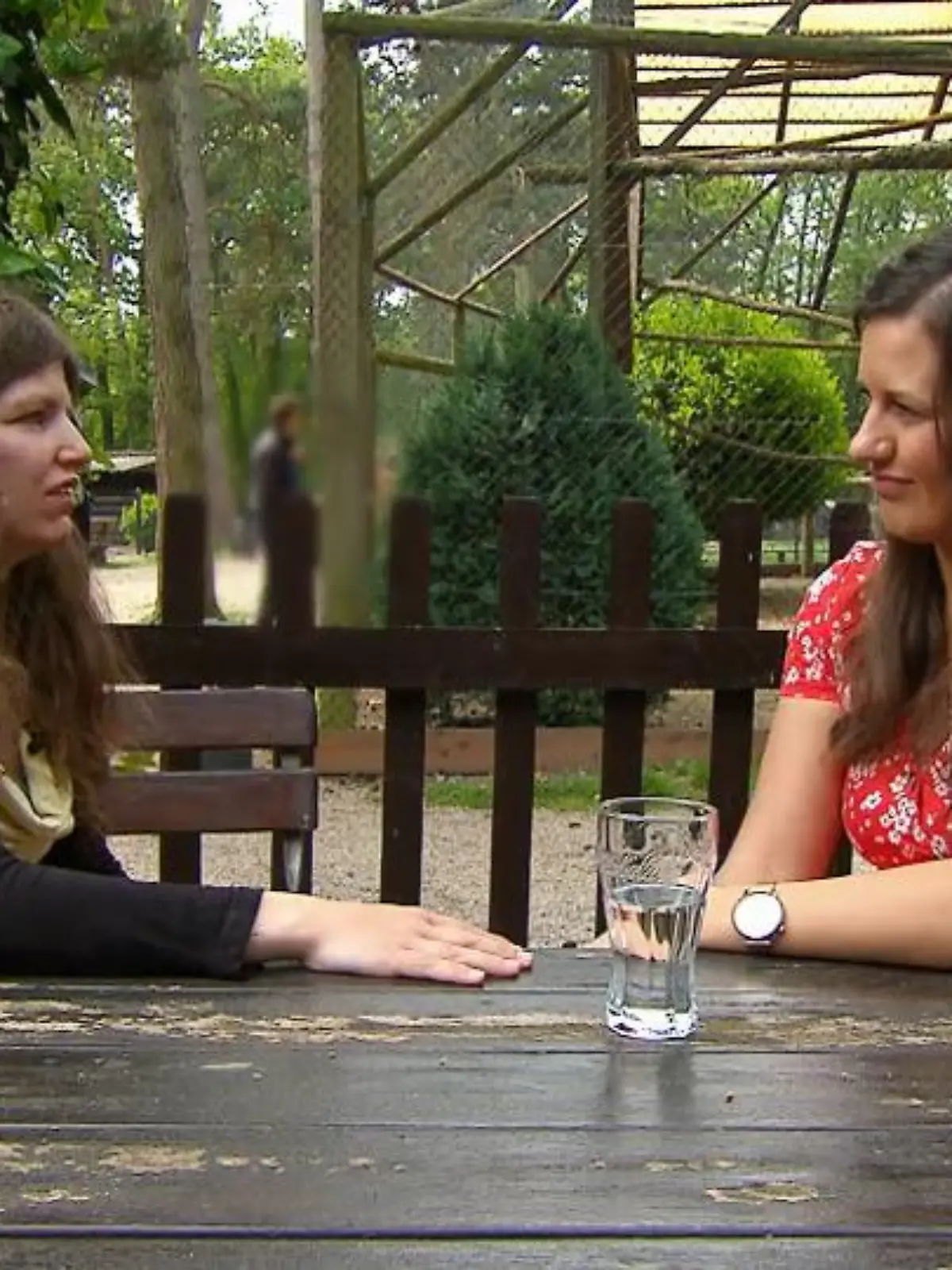 Bild zu: "Andrea und Sandy sprechen über ihre Sorgen"