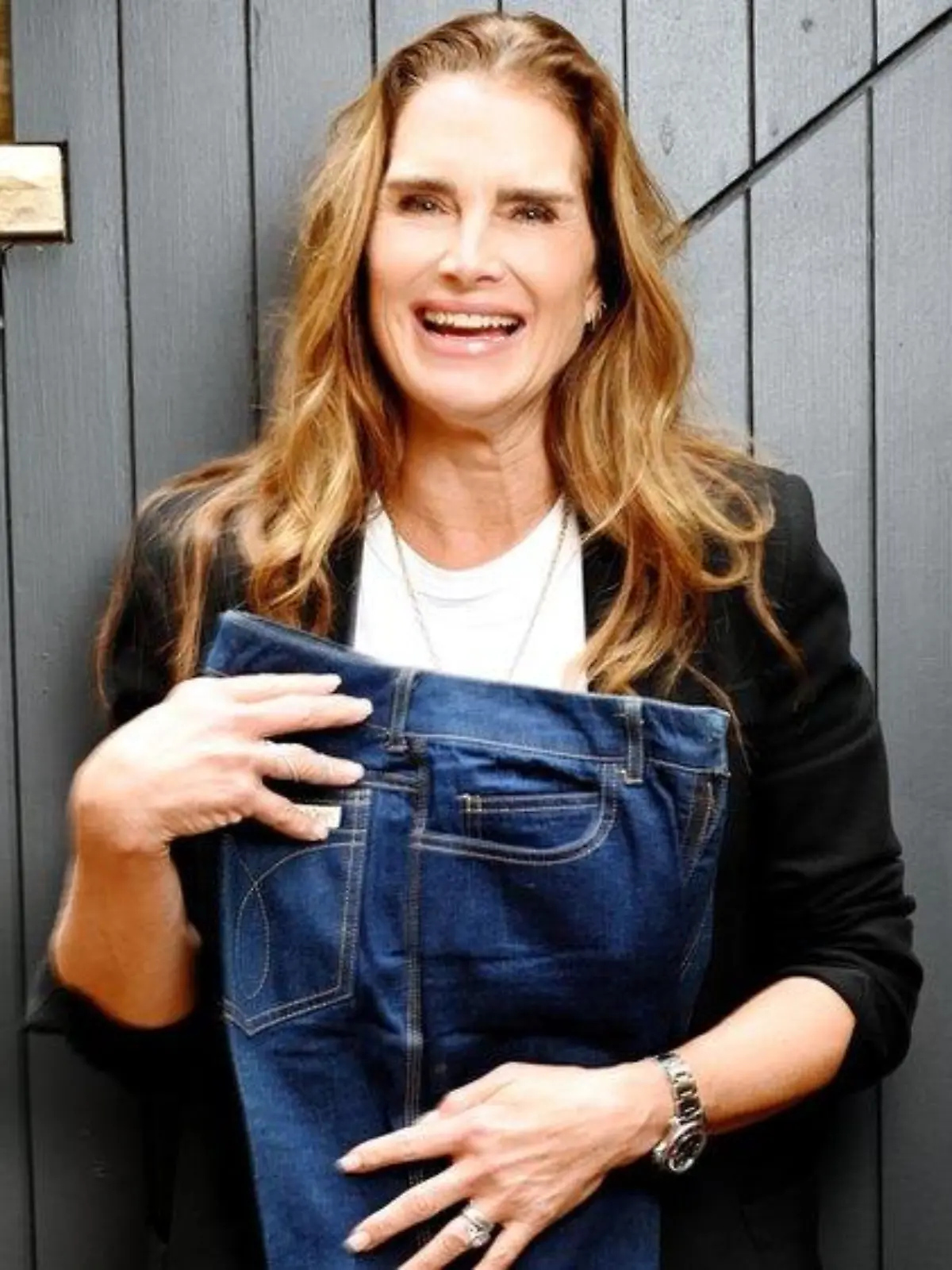 Brooke Shields versteigert legendäre Calvin-Klein-Jeans von 1980