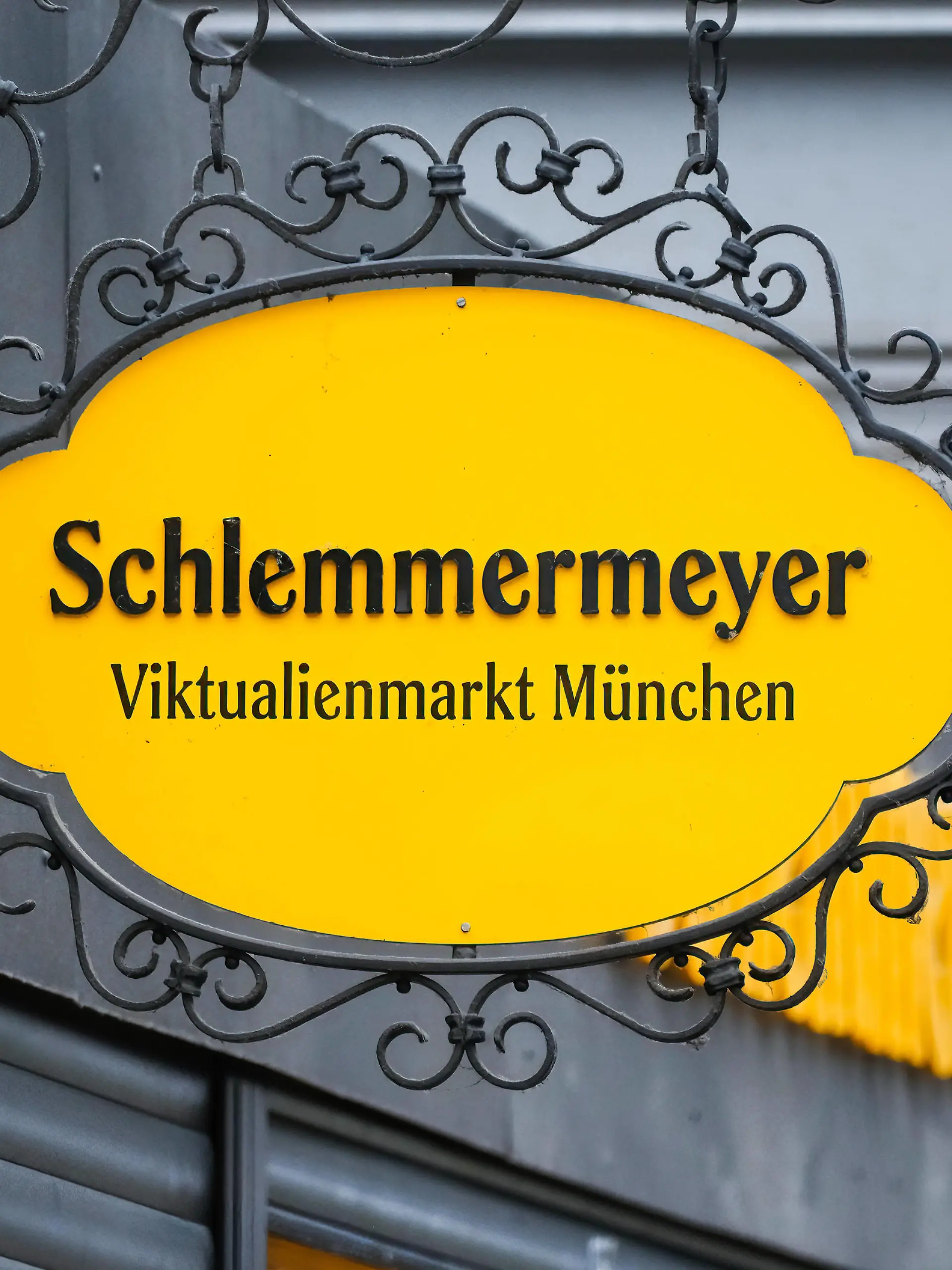 Düsseldorf 03.02.2023 Carlsplatz Altstadt Schlemmermeyer Viktualienmarkt München Wochenmarkt Feinkost Düsseldorf Nordrhein-Westfalen Deutschland *** Düsseldorf 03 02 2023 Carlsplatz Old Town Schlemmermeyer Victuals Market Munich Weekly Market Delicatessen Düsseldorf North Rhine Westphalia Germany