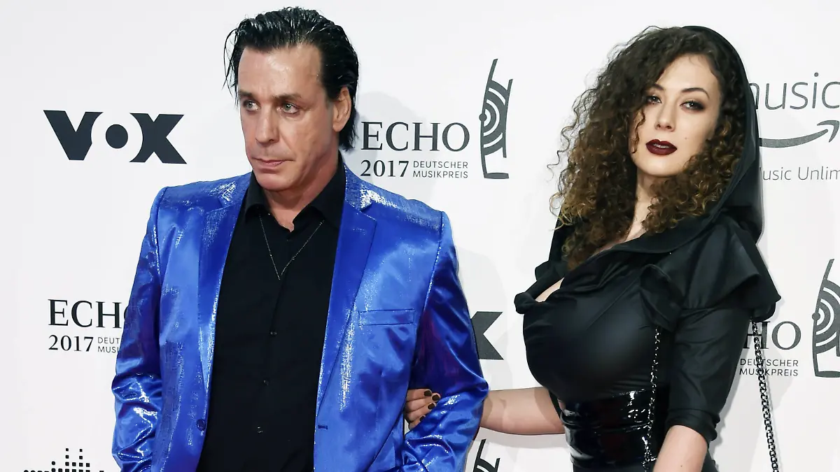 Till Lindemann kam zur Echo-Verleihung 2017 in Begleitung der damals noch eher unbekannten Leila lowfire.