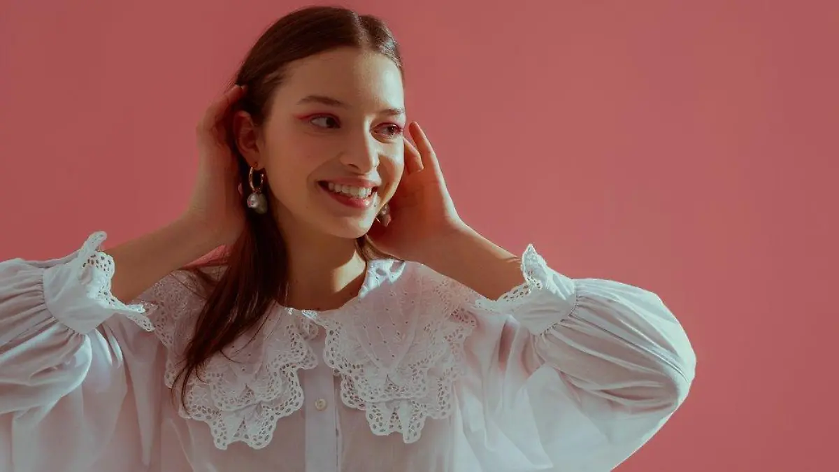Kragen kombinieren: Style-Tipps zum Fashion-Trend