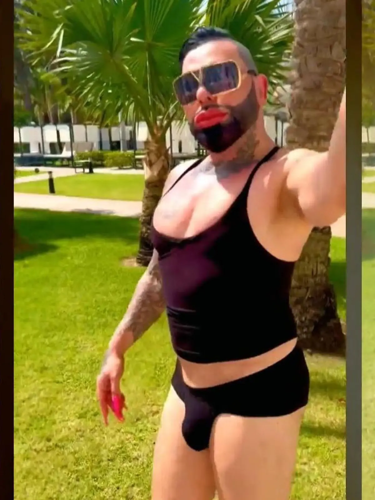 Bild zu: "Harald Glööckler zeigt sich (fast!) wie Gott ihn schuf"