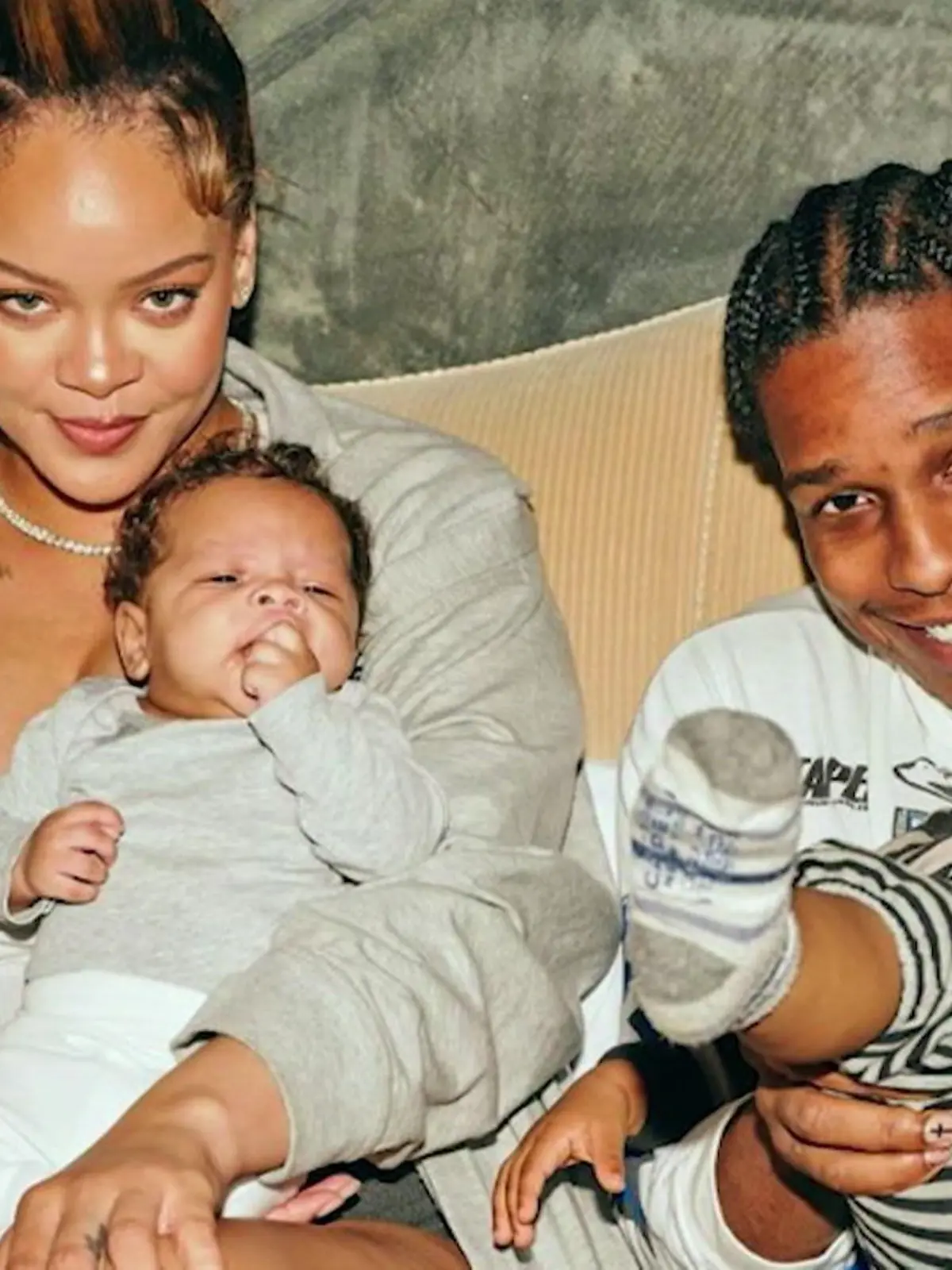 Bild zu: "Auch bei Superstar Rihanna regiert das Baby-Chaos"