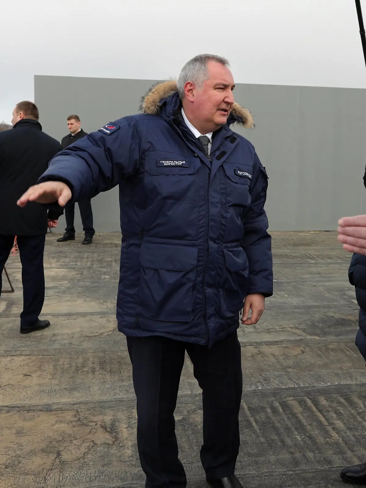  Russia Putin Far Eastern Federal District 8163547 12.04.2022 Roscosmos General Director Dmitry Rogozin, Russian President Vladimir Putin and Belarusian President Alexander Lukashenko visit the construction site of the Amur launch complex for Angara rockets at the Vostochny Cosmodrome, some 180 km north of Blagoveschensk, Amur region, Russia. Mikhail Klimentyev / Sputnik Amur region Russia PUBLICATIONxINxGERxSUIxAUTxONLY Copyright: xMikhailxKlimentyevx