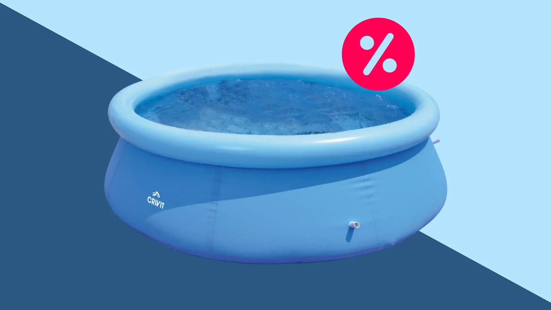 Der Crivit Gartenpool vor einem blauen Hintergrund und einem roten Prozentzeichen.