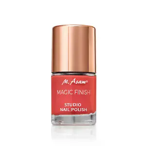 Magic Finish Nagellack: Studio Nail Polish