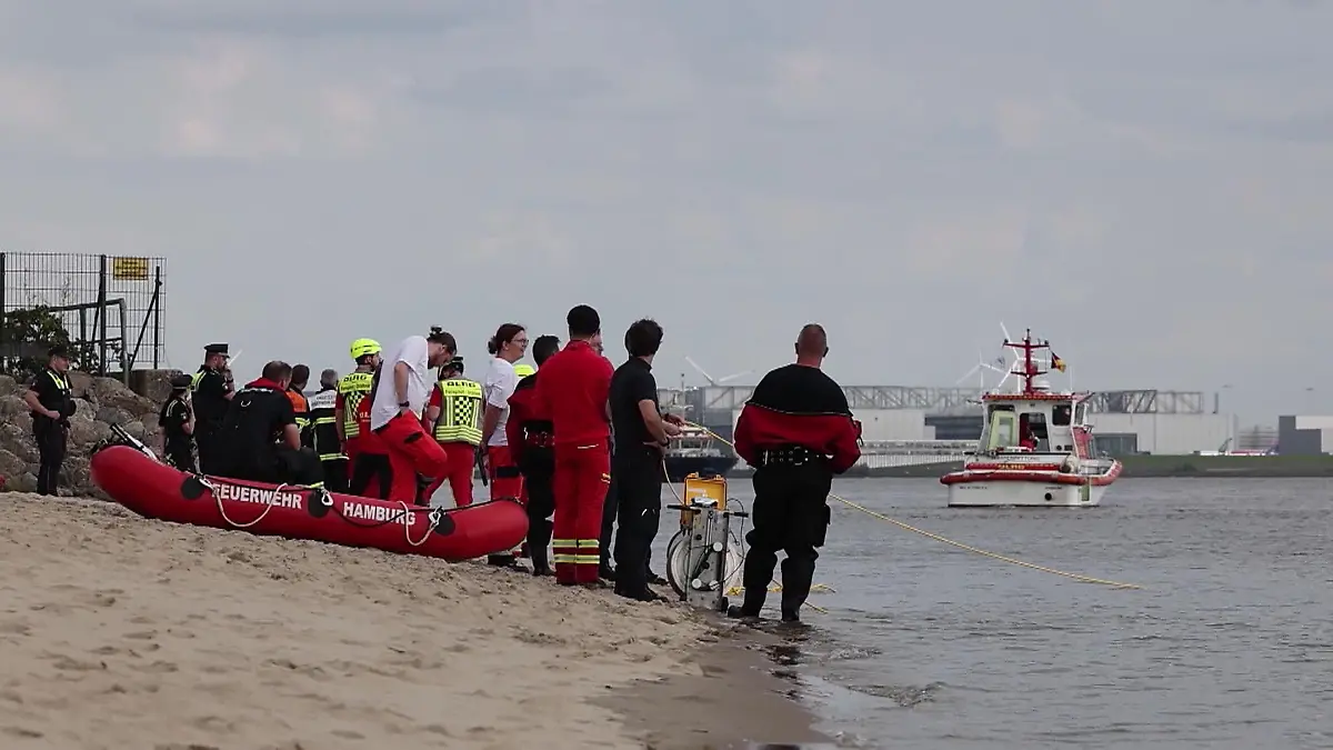 Mädchen (10) ertrinkt vor Augen der Eltern Drama an der Elbe