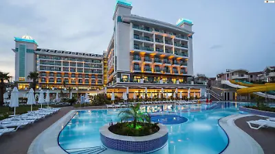 All-inclusive-Urlaub im Luna Blanca Resort & Spa inkl. Flüge (pro Person / sieben Nächte)