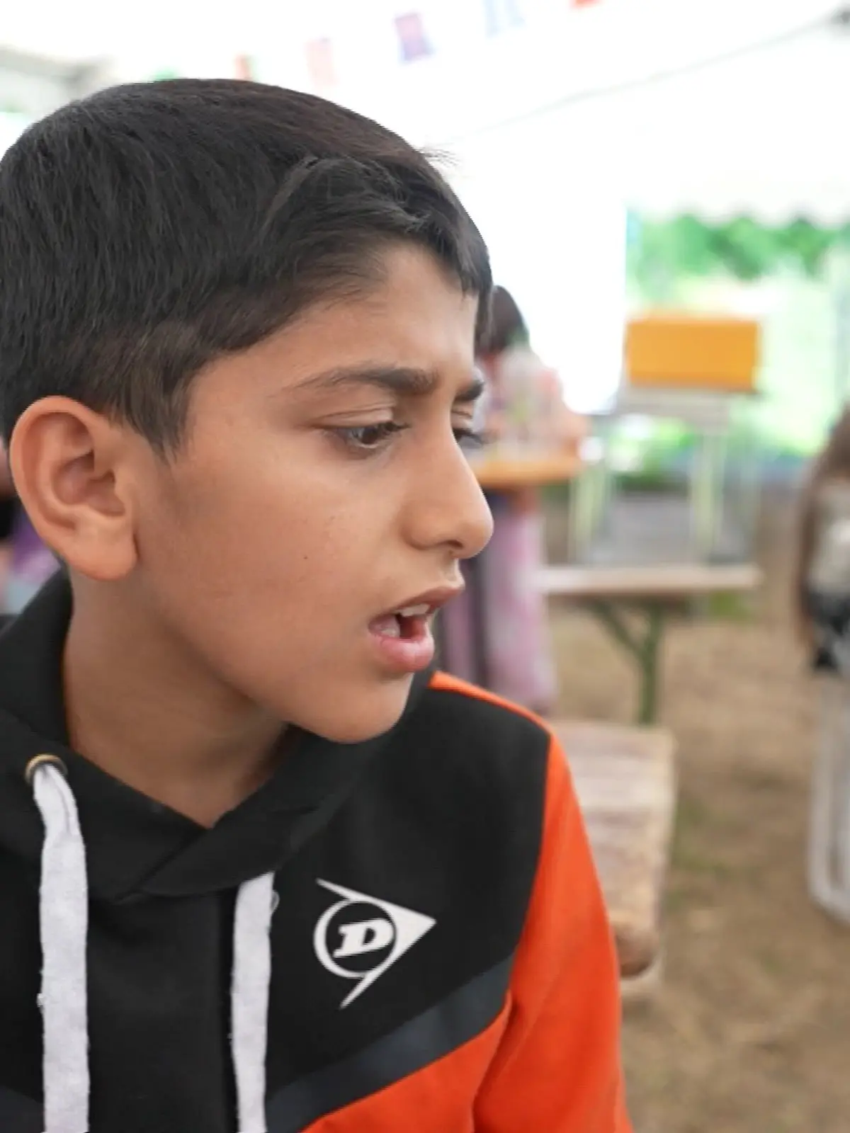 Der elfjährige Zatar kam mit vier Jahren aus dem Irak nach Deutschland. Für seine Zukunft hat er schon große Träume - er will einmal Handwerker werden.