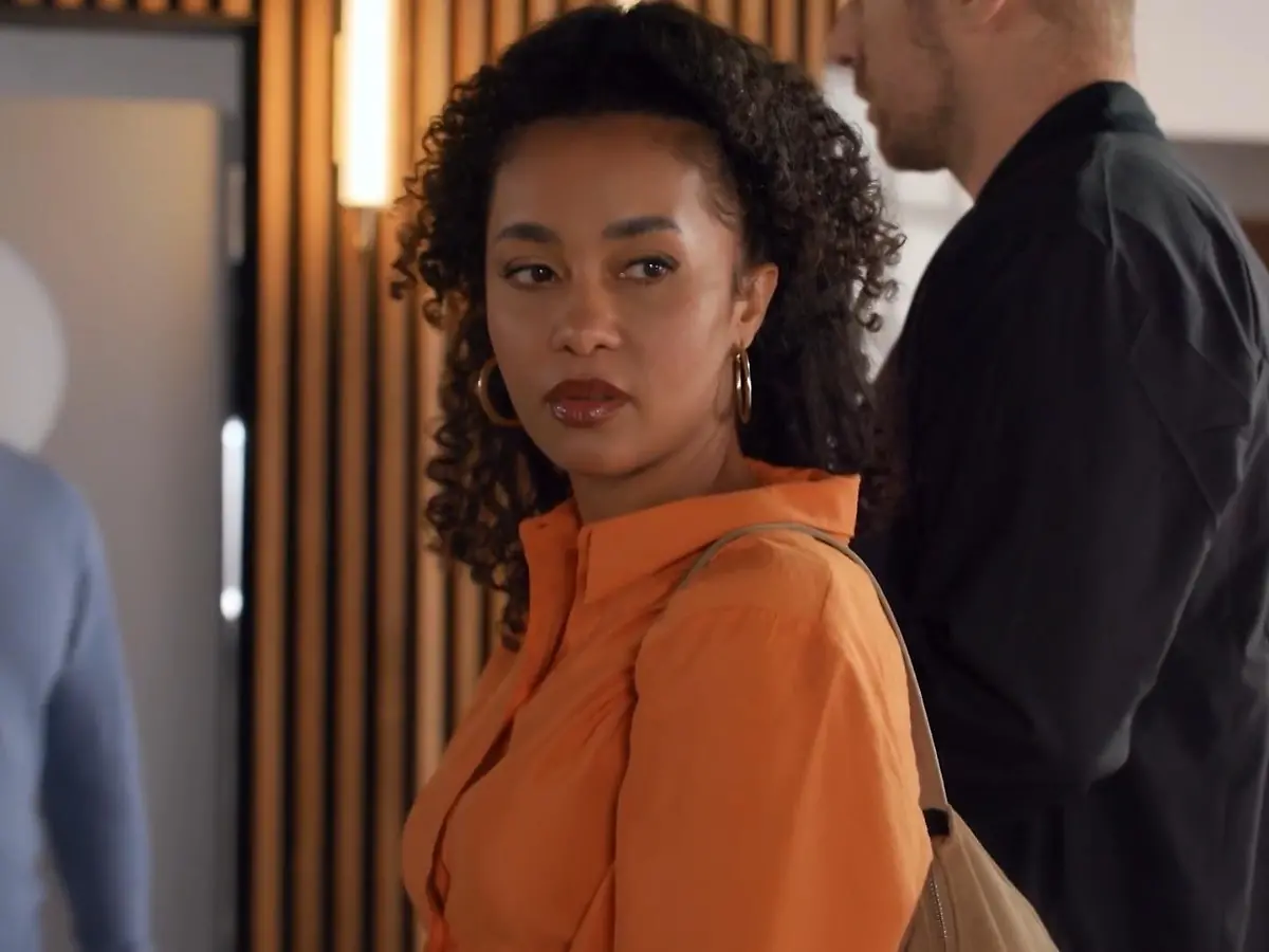 AWZ-Folge vom 15.08.24 auf RTL+: Imani beginnt, Verdacht zu schöpfen