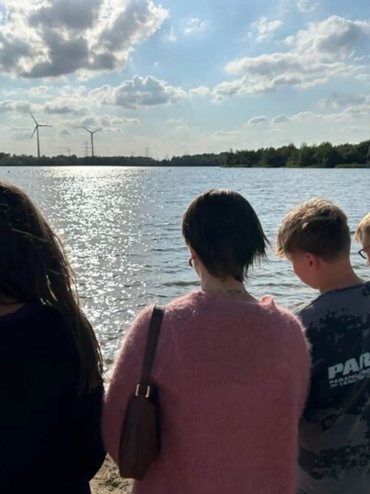 Bild zu: "In letzter Sekunde! Diese vier Jugendlichen retten drei Kinder vor dem Ertrinken"
