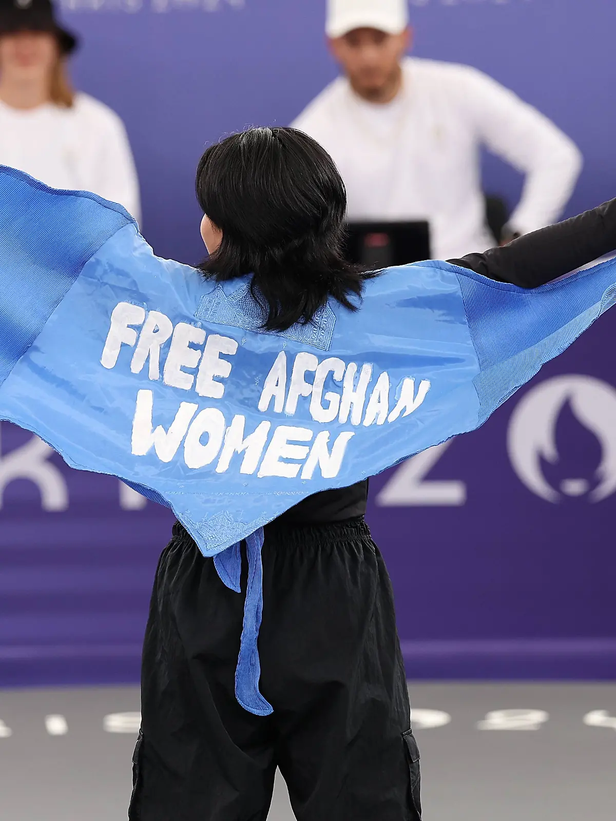 Die afghanische Breakerin Talash setzt sich für die Frauenrechte in ihrer Heimat ein.