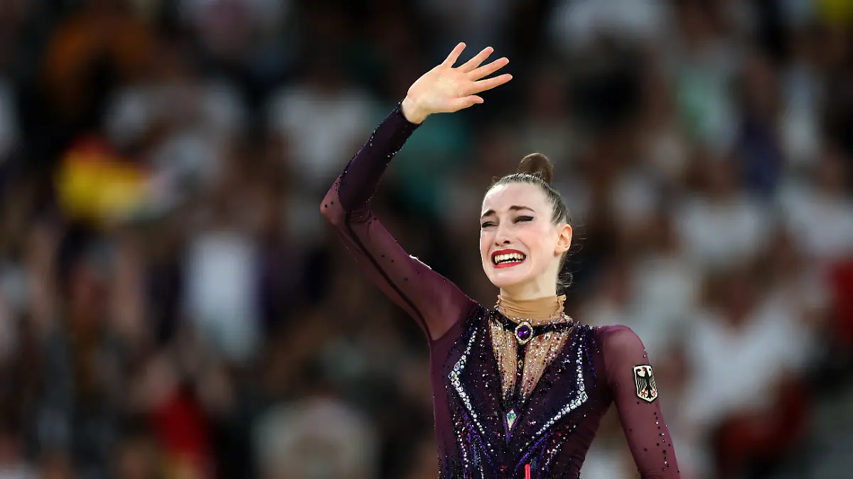 Darja Varfolomeev gewinnt bei ihrem Olympia-Debüt die Goldmedaille.