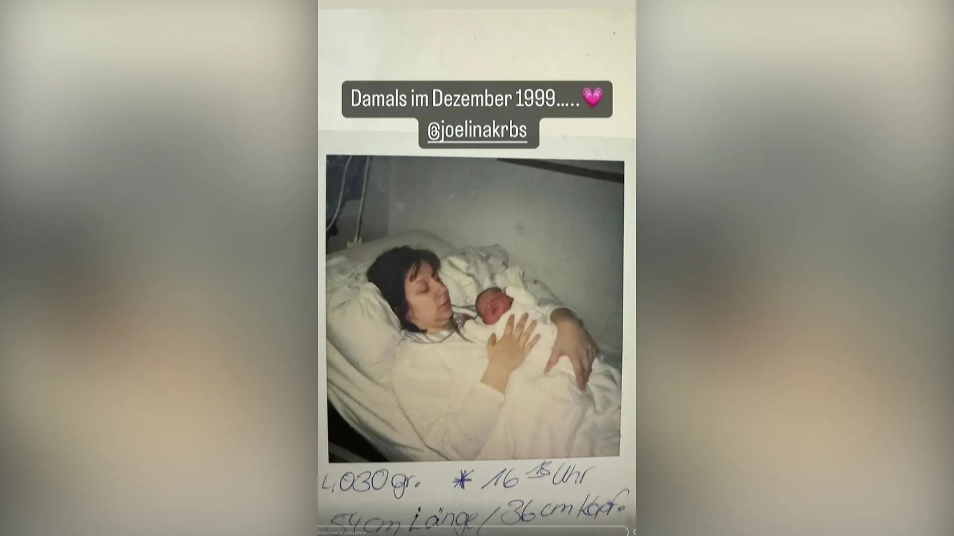 Daniela Büchner und Baby Joelina im Krankenhaus.