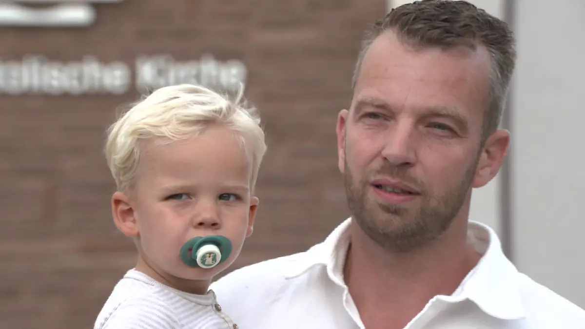 Meindert Visser mit seinem Enkel Jamie
