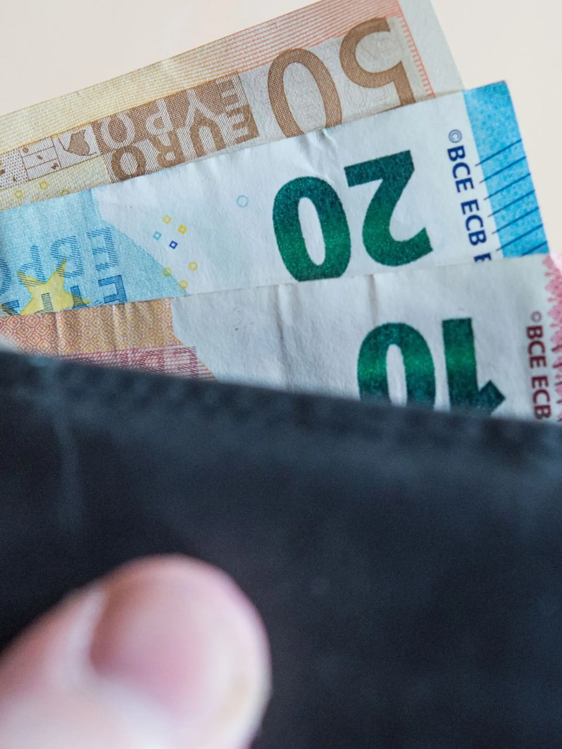 Bild zu: "Ampel-Partei will Bürgergeld kürzen"