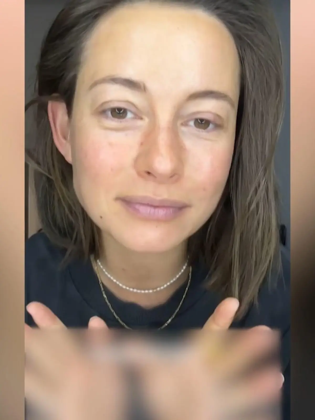 Bild zu: "Jennifer Lange platzt nach Kleid-Hetze der Kragen"