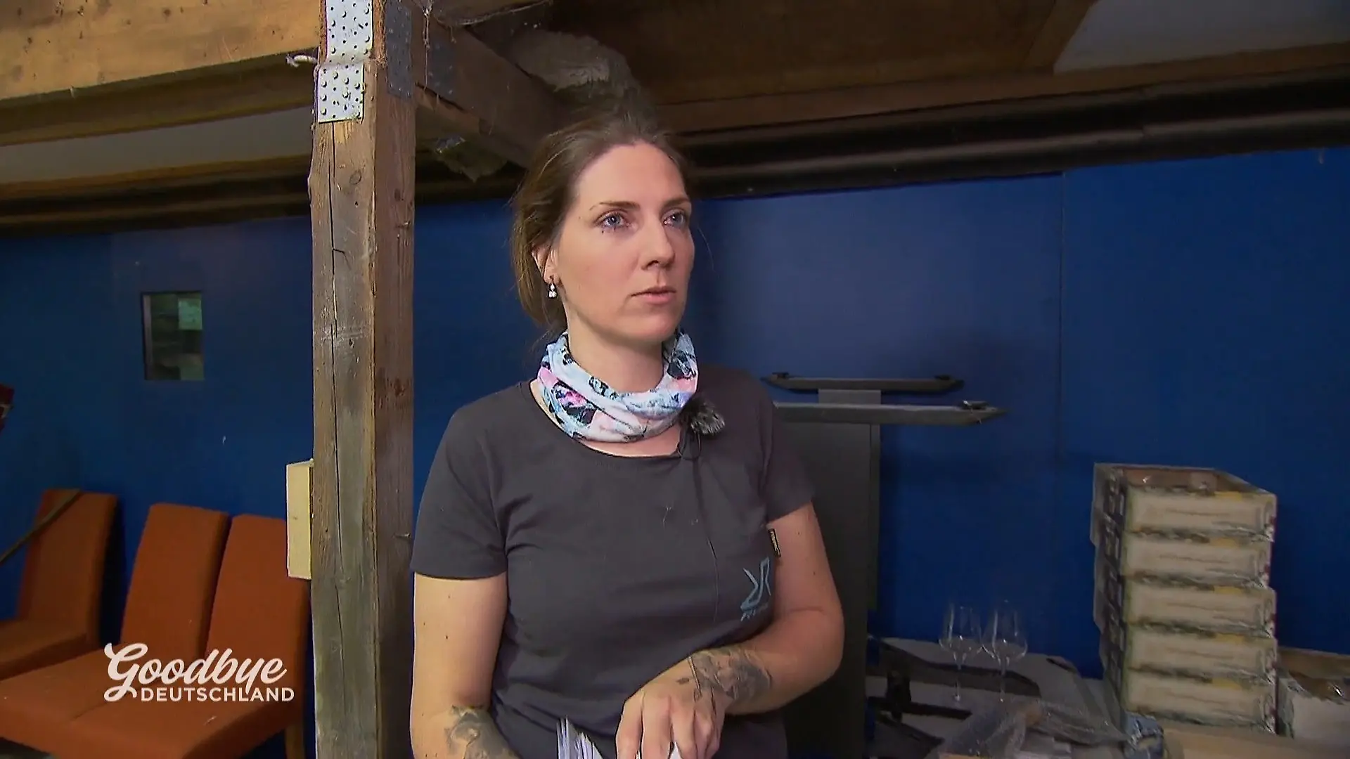 Julia hat noch Angst vor ihrem Ex-Partner Böses Erwachen
