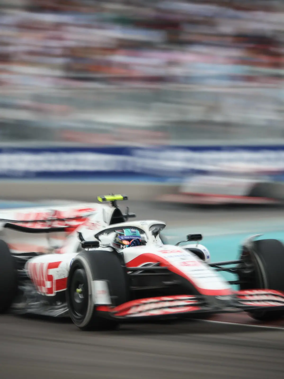  Formula 1 2022: Miami GP MIAMI INTERNATIONAL AUTODROME, UNITED STATES OF AMERICA - MAY 08: Mick Schumacher, Haas VF-22 during the Miami GP at Miami International Autodrome on Sunday May 08, 2022 in Miami, United States of America. Photo by Glenn Dunbar / LAT Images Images PUBLICATIONxINxGERxSUIxAUTxHUNxONLY GP2205_153717177A9728