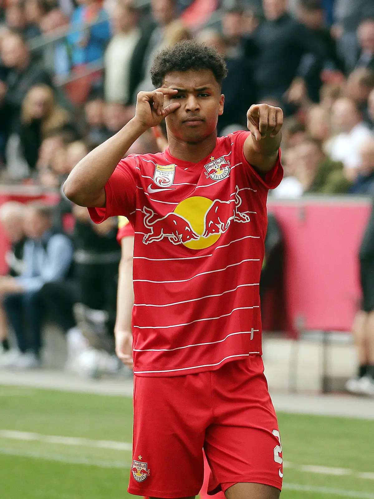 24.04.2022, Österreich, Salzburg: Fußball: Österreich, RB Salzburg - Austria, Meisterschaftsrunde, 6. Spieltag: Karim David Adeyemi von RB Salzburg nach dem Treffer zum 2:0. Foto: Krugfoto/APA/dpa +++ dpa-Bildfunk +++