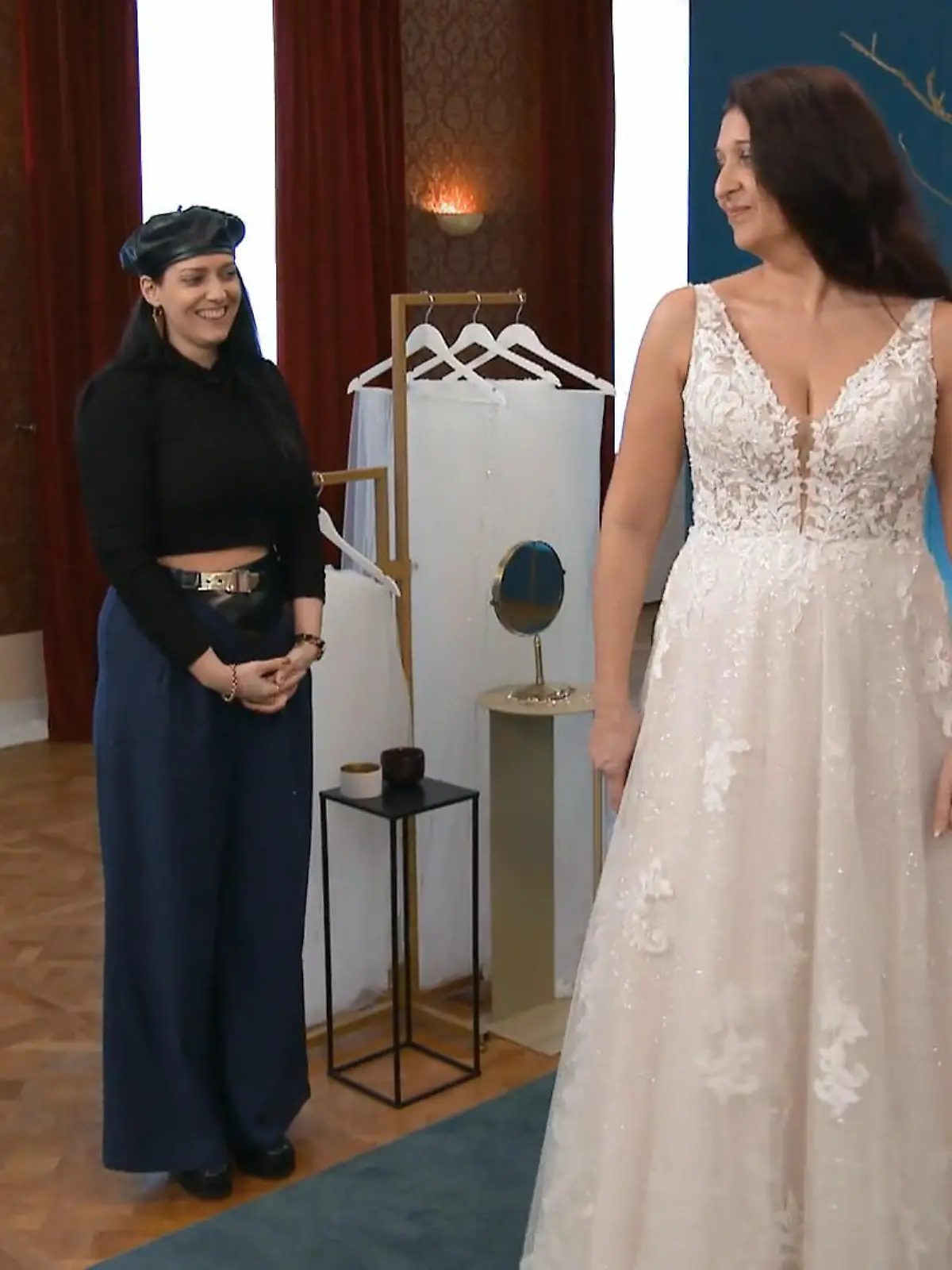 Bild zu: "Kann Elaines zweites Kleid getoppt werden?"