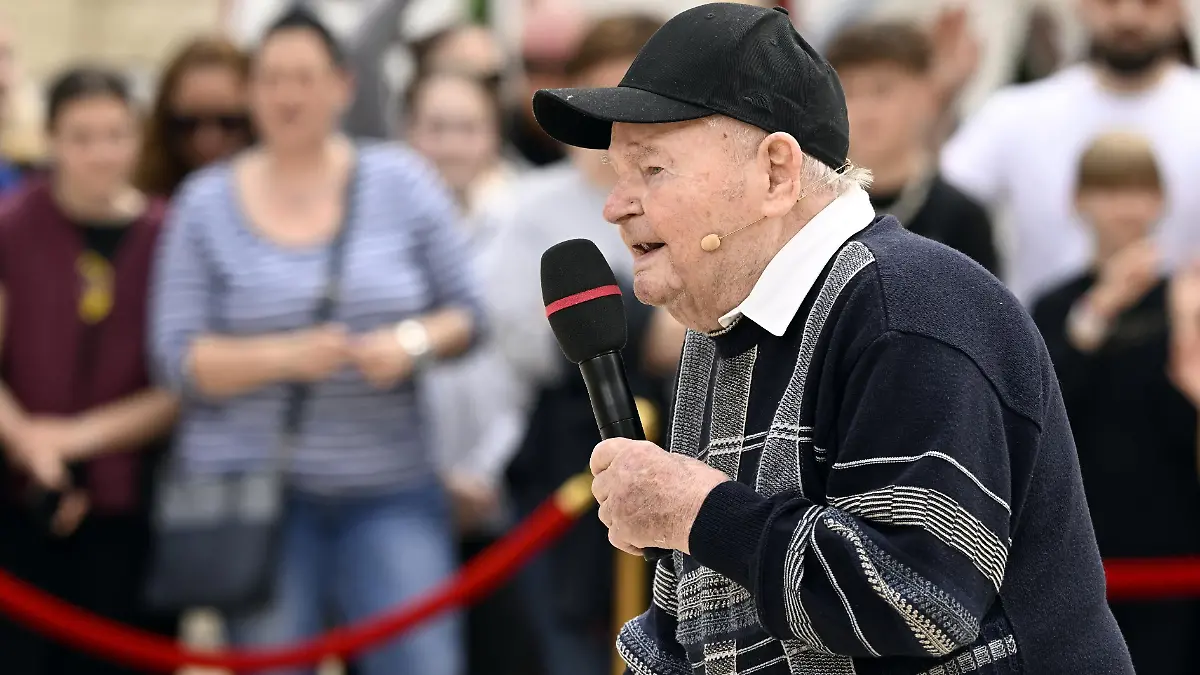 Günter (92) beim DSDS-Casting.