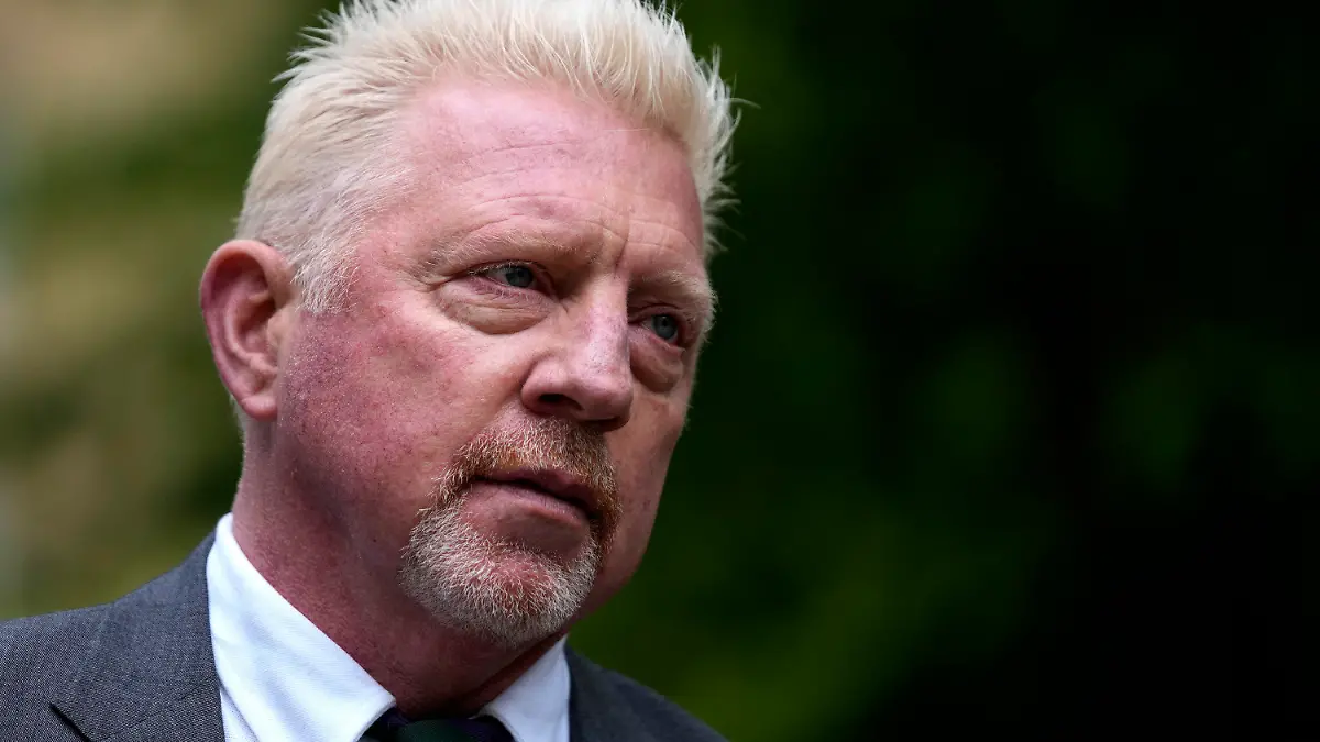 ARCHIV - 29.04.2022, Großbritannien, London: Boris Becker, ehemaliger Tennis-Profi aus Deutschland, kommt zum Southwark Crown Court. Becker wird als Eurosport-Experte die Spiele bei den Australian Open kommentieren. (zu dpa: «Boris Becker is back: «Meine größte Leidenschaft»») Foto: Frank Augstein/AP/dpa +++ dpa-Bildfunk +++