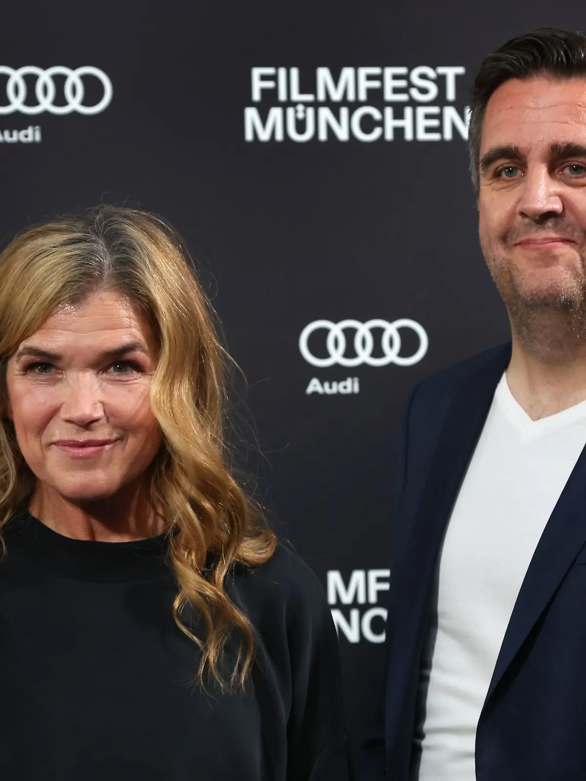 Bild zu: "Warum Bastian Pastewka und Anke Engelke beinahe keine Freunde geworden wären "