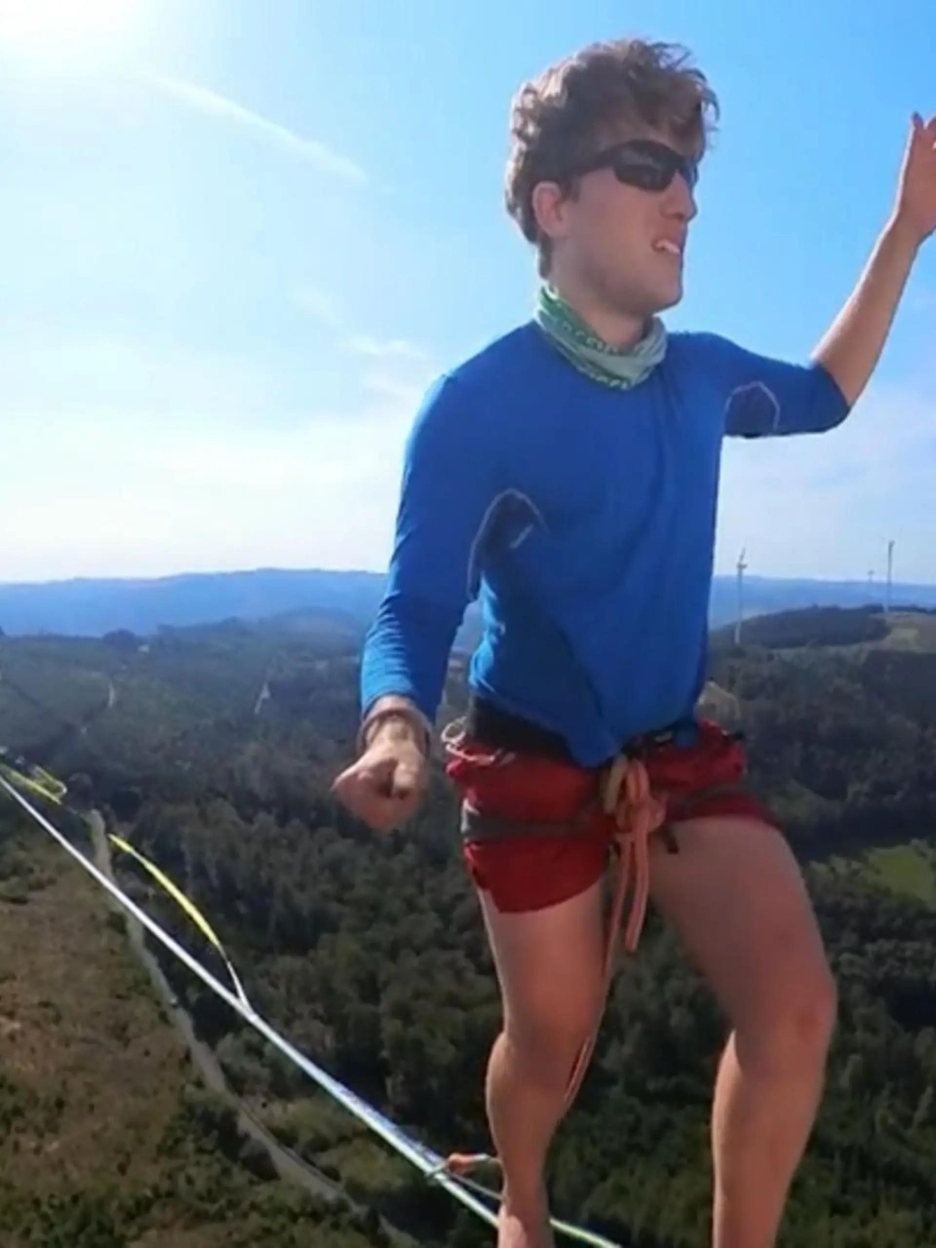 Bild zu: "„Slacklining“ in 150 Metern"
