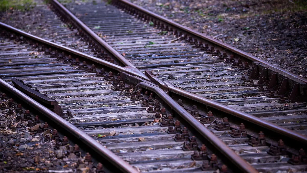 An der Bahnstrecke Nossen-Meißen beginnen Baumaßnahmen zum Erhalt der Infrastruktur. (Symbolfoto)