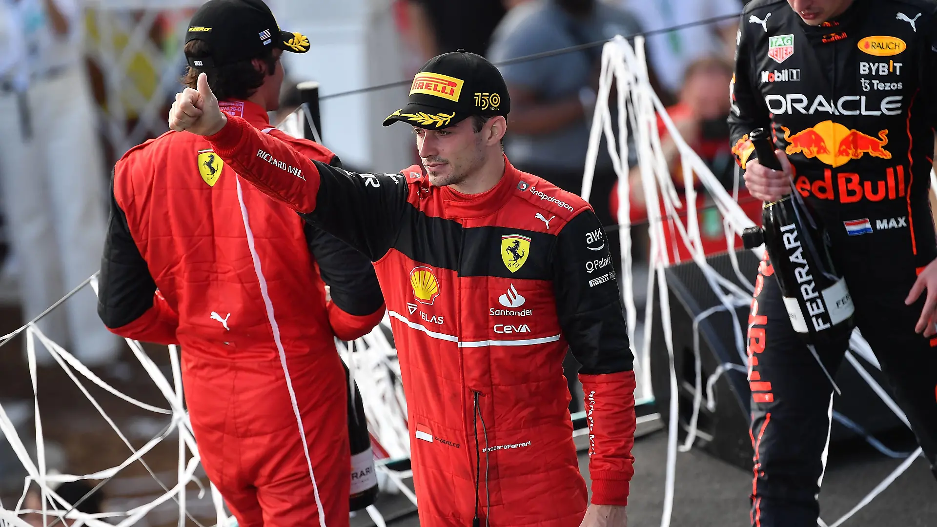 FORMULA 1 CRYPTO.COM MIAMI GRAND PRIX / 08.05.2022, Miami International Autodrome, Miami, FORMULA 1 CRYPTO.COM MIAMI GRAND PRIX ,im Bild Podium: Sieger Max Verstappen NEL, Oracle Red Bull Racing, 2.Platz für Charles Leclerc MCO, Scuderia Ferrari, 3.Platz für Carlos Sainz Jr. ESP, Scuderia Ferrari *** FORMULA 1 CRYPTO COM MIAMI GRAND PRIX 08 05 2022, Miami International Autodrome, Miami, FORMULA 1 CRYPTO COM MIAMI GRAND PRIX ,in picture podium winner Max Verstappen NEL , Oracle Red Bull Racing, 2 place for Charles Leclerc MCO , Scuderia Ferrari, 3 place for Carlos Sainz Jr ESP , Scuderia Ferrari nordphotoxGmbHx/xBratic nph00250