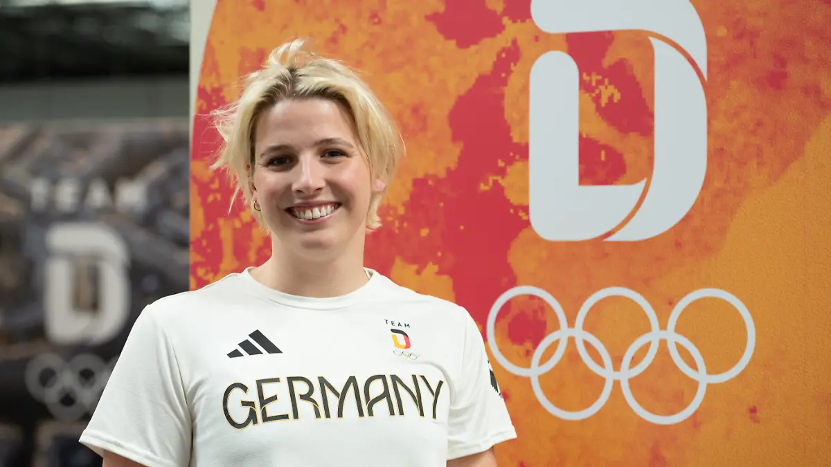 Schwimmerin Angelina Köhler findet es nicht fair, dass man für eine Olympia-Medaille weniger Geld bekommt, als beim Sommerhaus-Gewinn.  