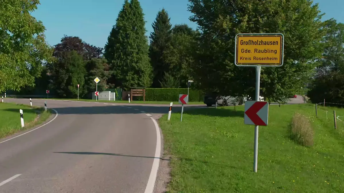 Was schleppte der Sohn aus dem Haus? 