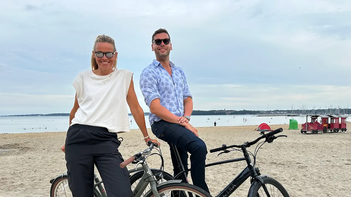 RTL Nord-Moderatoren radeln entlang der deutsch-dänischen Grenze